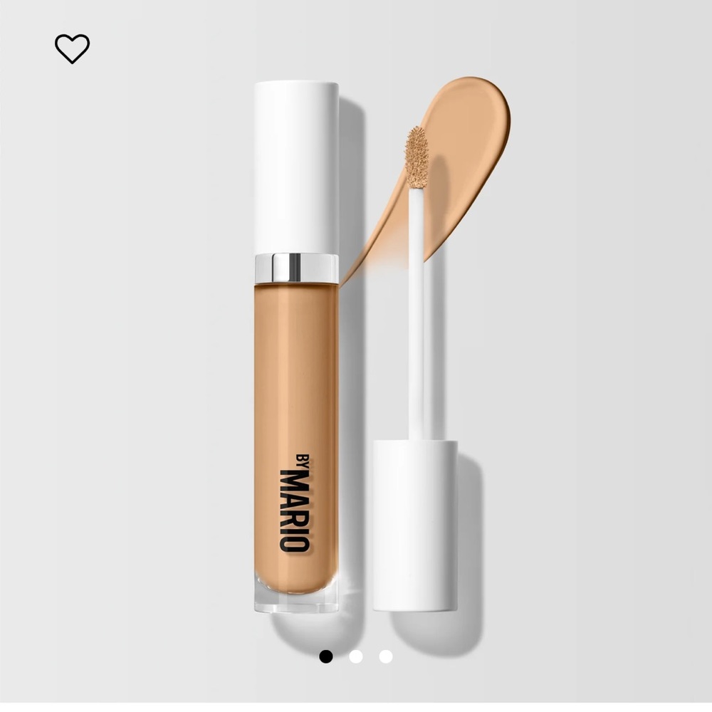 NEW! Makeup by MARIO SURREALSKIN
AWAKENING CONCEALER